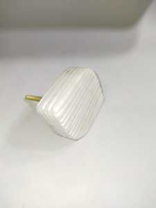 Bouton de meuble en agate de luxe pour projets d'aménagement intérieur de boutiques - Product Image 4