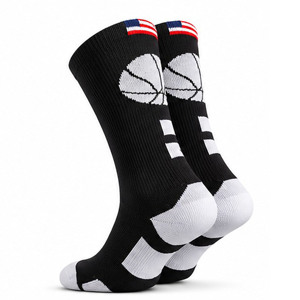 Chaussettes athlétiques unisexes à contraste dynamique talon-orteil, vente en gros, chaussettes de basketball athlétiques noires et blanches personnalisées, usine - Product Image 3