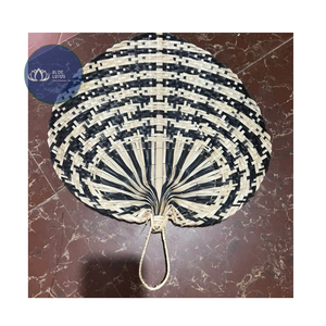[DISPONIBLE] |   Paquete de Abanicos de Mano Tejidos con Hojas de Palma |   Ventilador de mano para recuerdos de boda, eventos, fiestas, decoración, Vietnam - Product Image 1