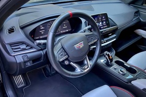 Cadillac CT4-V Blackwing 2022 Usado en Buen Estado - Product Image 2