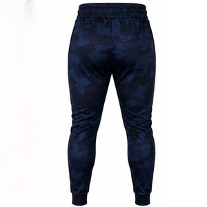 <b>Men's</b> Compression Trousers Engineered to minimize muscle <b>vibration</b> and provide a comfortable fit during high-impact training - Product Image 2