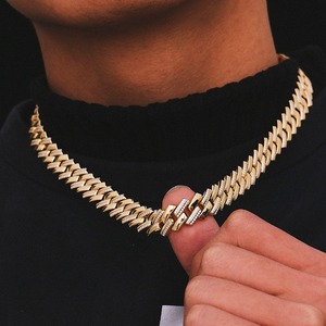 Collier chaîne hip-hop de luxe effet diamant avec zircone cubique de qualité supérieure pour cadeaux d'anniversaire, fêtes et style quotidien - Product Image 3