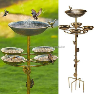 Bain d'oiseaux élégant en métal pour jardin, structure extérieure durable, revêtement résistant à la rouille, parfait pour attirer les oiseaux - Product Image 4