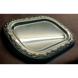 Plateau de service rectangulaire vintage en acier inoxydable, finition argentée polie, plateau moderne en métal texturé pour la restauration et la décoration intérieure - Product Image 4