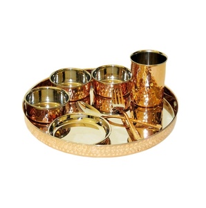 Tendance Qualité Laiton Cuivre Ensemble Assiette Bol Verre Dîner Ensemble Vente Chaude En Gros Articles Utiliser Pour La Maison De Mariage Retour Articles De Cadeaux - Product Image 1