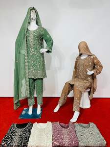 Seductor traje indio de seda completamente pesado hecho a mano, Top adornado opulento y Dupatta majestuoso inspirado en pantalón bordado - Product Image 4