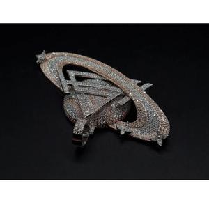 Pendentif diamant minimaliste très demandé pour le bureau ou un usage quotidien, disponible au prix export. - Product Image 1