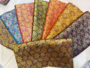 Tissu en soie jacquard brocart Paisley élégant, luxueux, doux, tricoté, de poids moyen, pour vêtements de mariée, sari, lehenga, robe Anarkali, coussin - Product Image 4