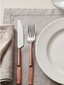 Ensemble de couverts minimalistes en acier inoxydable avec manches en cuivre, compatibles lave-vaisselle, pour mariage et repas à domicile - Product Image 6