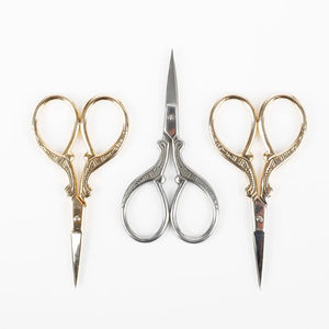 Tijeras de costura de estilo europeo, tijeras de sastre de acero inoxidable dorado para bordado, herramientas de costura para el hogar - Product Image 1
