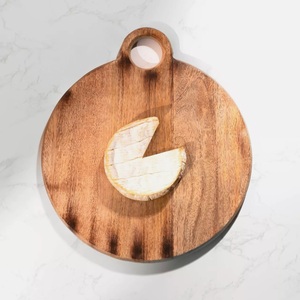 Tabla de Cortar Redonda de Madera de Acacia Premium, Diseño Grueso y Resistente, Apta para Cuchillos, para Cortar, Servir, Uso en la Cocina y Decoración - Product Image 4