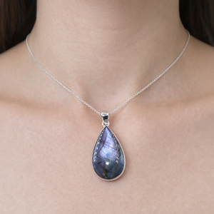 จี้รูปหยดน้ำทำมือจากลาบราดอไรต์ธรรมชาติ เงินแท้ 925 ประดับด้วยพลอยสีฟ้า ของขวัญเครื่องประดับสไตล์โบโฮสำหรับผู้หญิง - Product Image 2