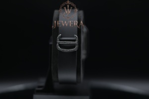 Montre en diamant moissanite de qualité supérieure pour les occasions professionnelles, les événements formels et les cadeaux haut de gamme, disponible à prix d'exportation - Product Image 4