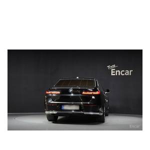 BMW Série 7 740i SDrive Design Juillet 2023 Pure Excellence avec Volant à Gauche et Boîte Automatique 38 555 km - Product Image 4