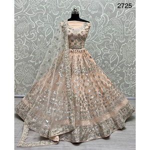 Collections de velours de vêtements de mariée indiens pour la mariée avec le travail de Zarkhan par Fabzone - Product Image 5