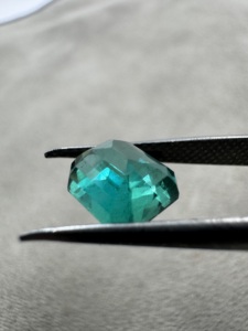 Aguamarina natural de corte hexagonal verde, piedra preciosa suelta para la fabricación de joyas - Product Image 1