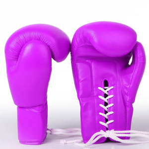 Gants de boxe de qualité supérieure en cuir véritable fabriqués par Benefit Enterprises - Product Image 2