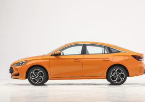 Nuevo MG5 2025 de la Marca MG, Sedán Compacto de Gasolina 1.5L 1.5T, 180DVVT CVT Edición Fashion, Venta al por Mayor, Volante a la Izquierda, Exportación Popular desde China - Product Image 2