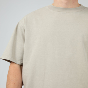 เสื้อยืดแขนสั้นแฟชั่นสตรีทผู้ชายรุ่นใหม่ 100% ผ้าฝ้ายคุณภาพสูง ทรงหลวมไหล่ตก รับสกรีนโลโก้ - Product Image 4