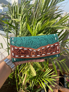 Nouveau fait à la main élégant Turquoise sculpté à la main en cuir gaufré portefeuille et pochette en cuir véritable Tri pli multiples utilisations femmes sacs à main - Product Image 4
