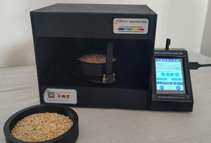 Spectrophotomètre couleur haute précision SpectroPro 400-700nm 1nm de Factory Direct Sensegood Instruments, garantie 1 an - Product Image 3