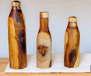 Botella de Agua de Madera Hecha a Mano con Tapa de Rosca, Diseño Minimalista, Reutilizable, para Uso en Exteriores, Senderismo y Camping - Product Image 1