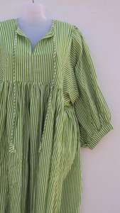 Vestido de Gasa de Algodón a Rayas: Midi con Estampado de Bloques y Escote Profundo - Product Image 3