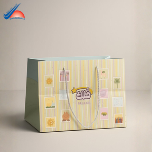 Bolsa de Compras de Papel de Lujo Personalizada con Impresión de Logotipo y Asas de Cuerda - Product Image 2