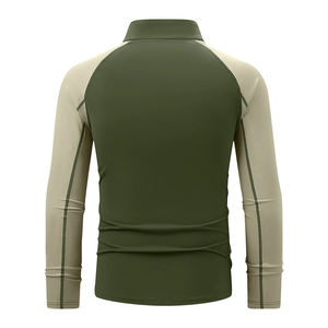 เสื้อยืดเจอร์ซีย์คอซิป ¼ ซิป ดีไซน์เฉพาะสำหรับผู้ชาย ผลิตในปากีสถาน เนื้อผ้าน้ำหนักเบา เป็นมิตรกับสิ่งแวดล้อม แห้งเร็ว นุ่มสบาย ลายเรียบ ทรงปกติ - Product Image 2