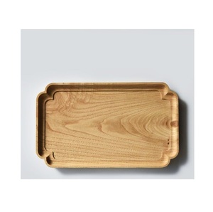 Plateau décoratif en bois, doté d'un savoir-faire raffiné, d'une robustesse durable et d'une présentation élégante, idéal pour les repas et le service. - Product Image 1