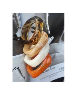 Large Acrylic Resin <b>Bangle</b> <b>Bracelet</b> Fashion Jewelry Resin <b>Bangle</b> 100% High Quality Geometric Design Epoxy Resin <b>Bangle</b> - Product Image 3