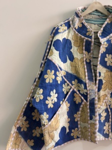 Chaqueta Acolchada Kantha Vintage Hecha a Mano, Chaqueta India Única - Product Image 3