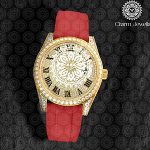 Reloj de Cristal de Lujo para Mujer Charm Jewells, Analógico de Cuarzo, Esfera Cuadrada en Oro Amarillo de 38 mm, Estilo Joyería de Moda - Product Image 1