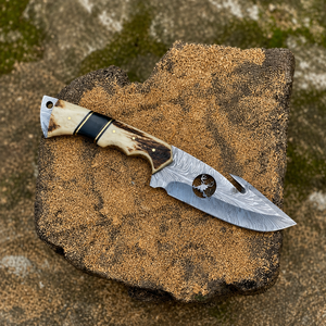 Cuchillo Bowie de Damasco Hecho a Mano con Cuerno de Ciervo, Regalo de Cumpleaños para Novio, Regalo de Aniversario para Papá, Regalo de Boda para - Product Image 4