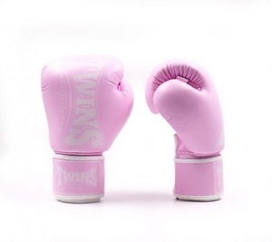 Guantes de Boxeo con Estampado del Último Modelo Twins, Profesionales de Muay Thai, Cuero Vacuno Genuino, Protección UV para Muñeca, con Cordones, Unisex - Product Image 2