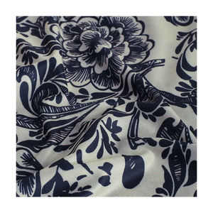 เสื้อยืดแบบซับลิเมชั่น - เสื้อยืดโพลีเอสเตอร์ 100% สำหรับงานซับลิเมชั่น และเสื้อยืดพิมพ์ลายซับลิเมชั่นตามสั่ง - Product Image 6