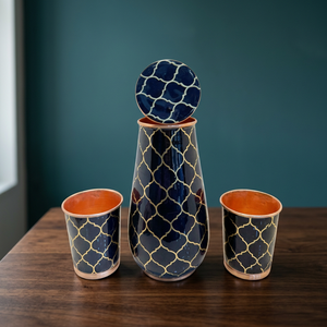 Ensemble de bouteilles en cuivre noir à motif treillis avec tasses assorties, flacon de service artisanal, vaisselle réutilisable, cadeau personnalisé, vente en gros - Product Image 3
