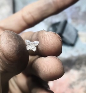 Hermosos Diamantes de Laboratorio con Corte Mariposa, Rellenos, de Color Fancy Light, para Joyería, Todos los Tamaños de 0.10ct a 5ct, Pedidos Personalizables - Product Image 3