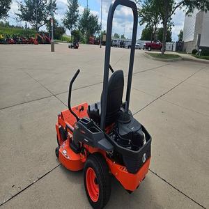 Tracteur tondeuse 21HP Kubota GR2120 4x4 Diesel pour paysagistes et agriculteurs - Product Image 5