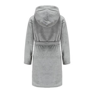 Albornoces de Alta Calidad para Hombre, Tejido Suave y Transpirable, en Oferta Online para Adultos - Product Image 2