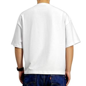 Camiseta de Algodón Negra para Hombre, Manga Corta, Cuello Redondo, Color Sólido, Corte Casual, Tejido Jersey, Tinte Liso, Corte Regular - Product Image 4