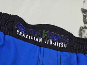 Ensemble Rashguard et Short de Compression pour Entraînement de Grappling MMA No-Gi et Arts Martiaux – Ajustement Optimal et Durabilité - Product Image 3