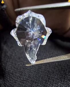 Diamante Cultivado en Laboratorio Ganpati Bapa con Corte Brillante, Forma Creativa de Dios Indio para Joyería, R&K GEMS HK78, Diamantes Rellenos Personalizables - Product Image 1