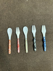 ช้อนเปลือกหอยมุกตกแต่งสำหรับร้านขายของที่ระลึก ช้อนเปลือกหอยสีขาวด้ามยาว ช้อนเปลือกหอยขัดเงาสำหรับส่งออกทั่วโลก - Product Image 4