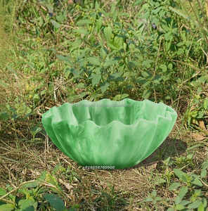 Bol à fruits en résine artisanal à bords ondulés – Finition élégante en marbre rose et blanc – Décoration de bureau et centre de table de luxe - Product Image 6