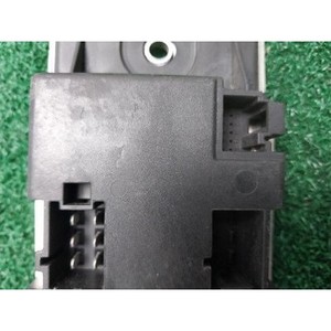 ECU และโมดูลคอมพิวเตอร์มือสองสำหรับรถยนต์ E-class รุ่น A2129001800 - Product Image 3