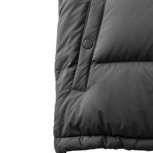 Chaleco Acolchado Personalizado para Mujer, Plegable, con Capucha, Cierre Frontal y Bolsillos - Product Image 5