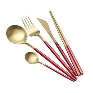 Ensemble de couverts élégants en laiton finition or, collection d'ustensiles de table de luxe, décoration de table pour hôtel. - Product Image 3