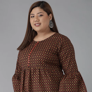 Kurti Regular de Algodón con Estampado Geométrico, Ropa Étnica Elegante, Atuendo Cómodo para la Oficina Diaria, Tela Suave y Transpirable, Informal - Product Image 1