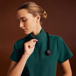 Prix de gros - Combinaisons médicales pour femmes - Haute qualité - Respirantes - Uniformes d'hôpital pour infirmières et personnel médical - Couleurs et tailles personnalisées - Product Image 3